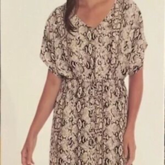 Mario Serrani Snakeskin Beach Cover - Picture 2 of 7